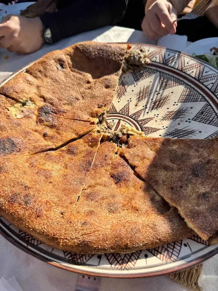 Medfouna, the Berber stuffed bread of the desert
