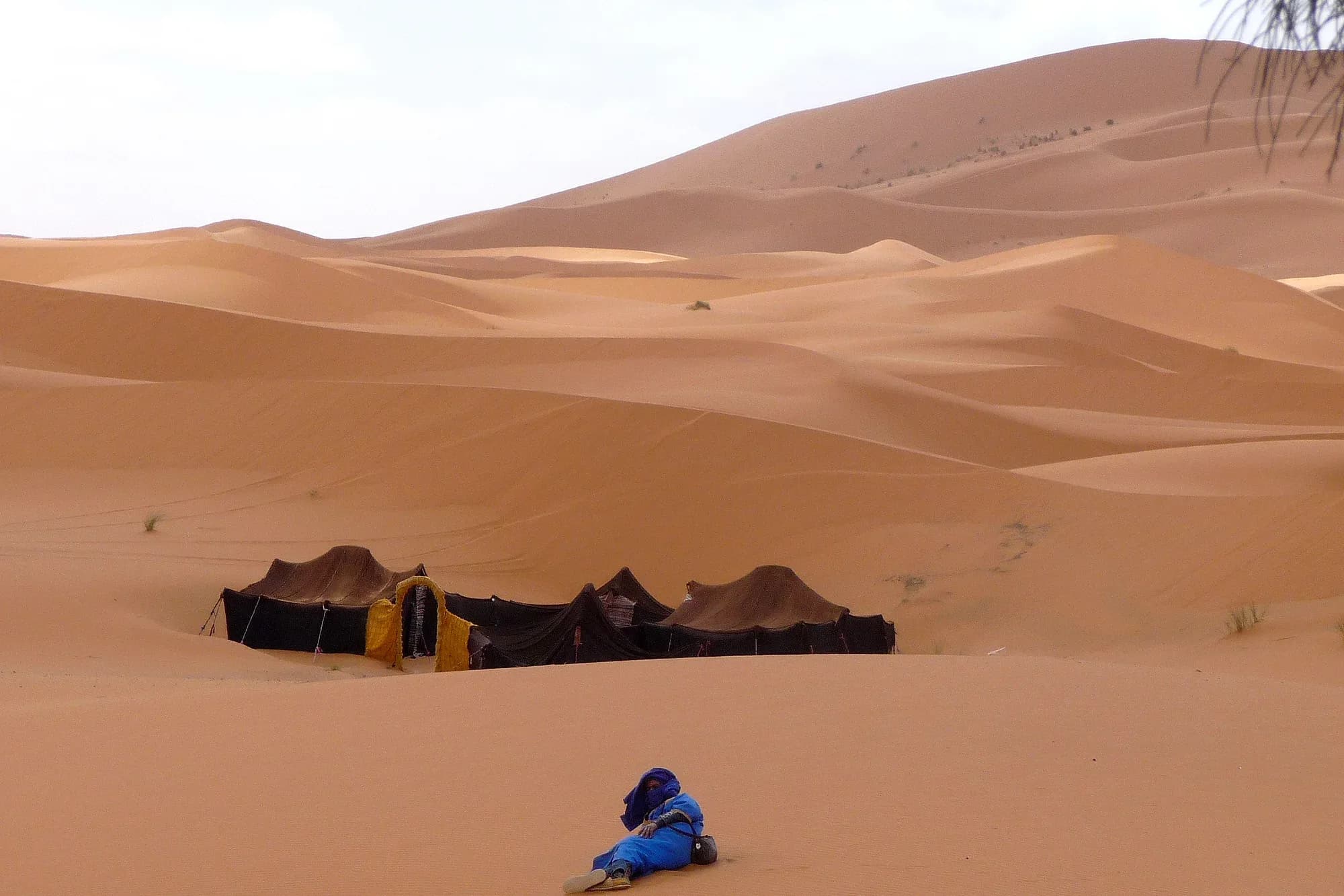 Camp of Berber tents at the foot of the great Erg Chebbi dunes, Merzouga