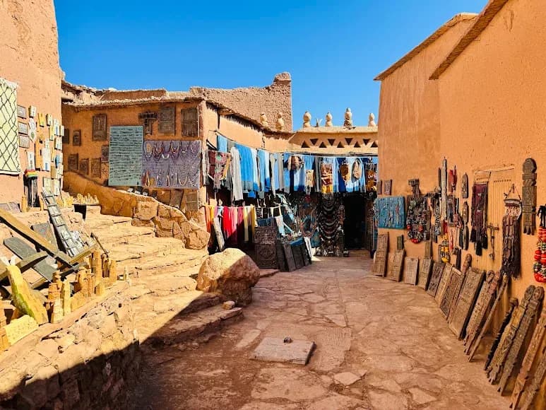 Street with shops in Aït Ben Haddou